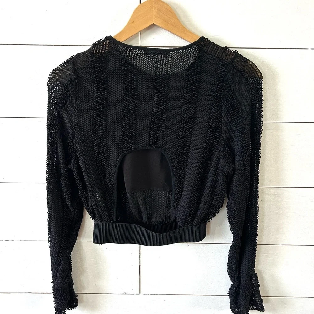 Zara cropped textured top size medium